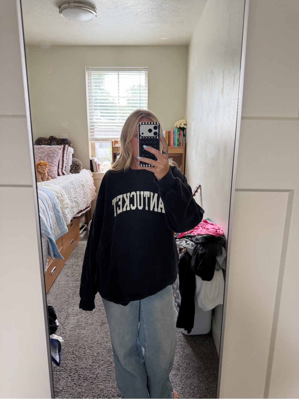 Brandy Melville Navy Blue Crewneck Sweatshirt